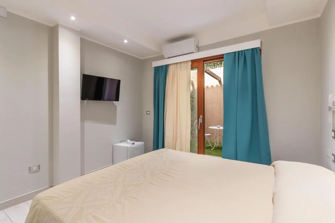 Domu Ajaju Guest House Villasimius