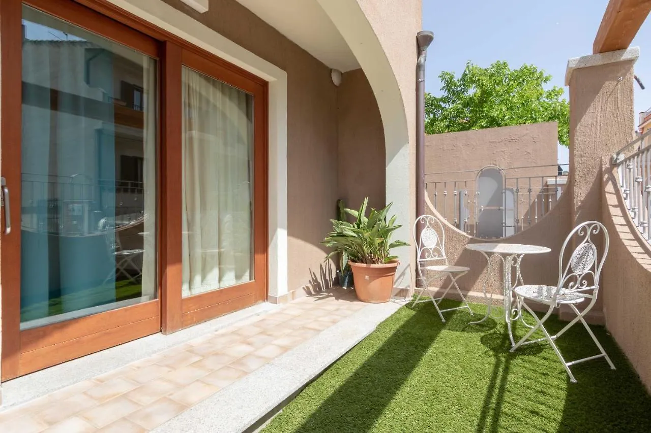 Domu Ajaju Guest House Villasimius