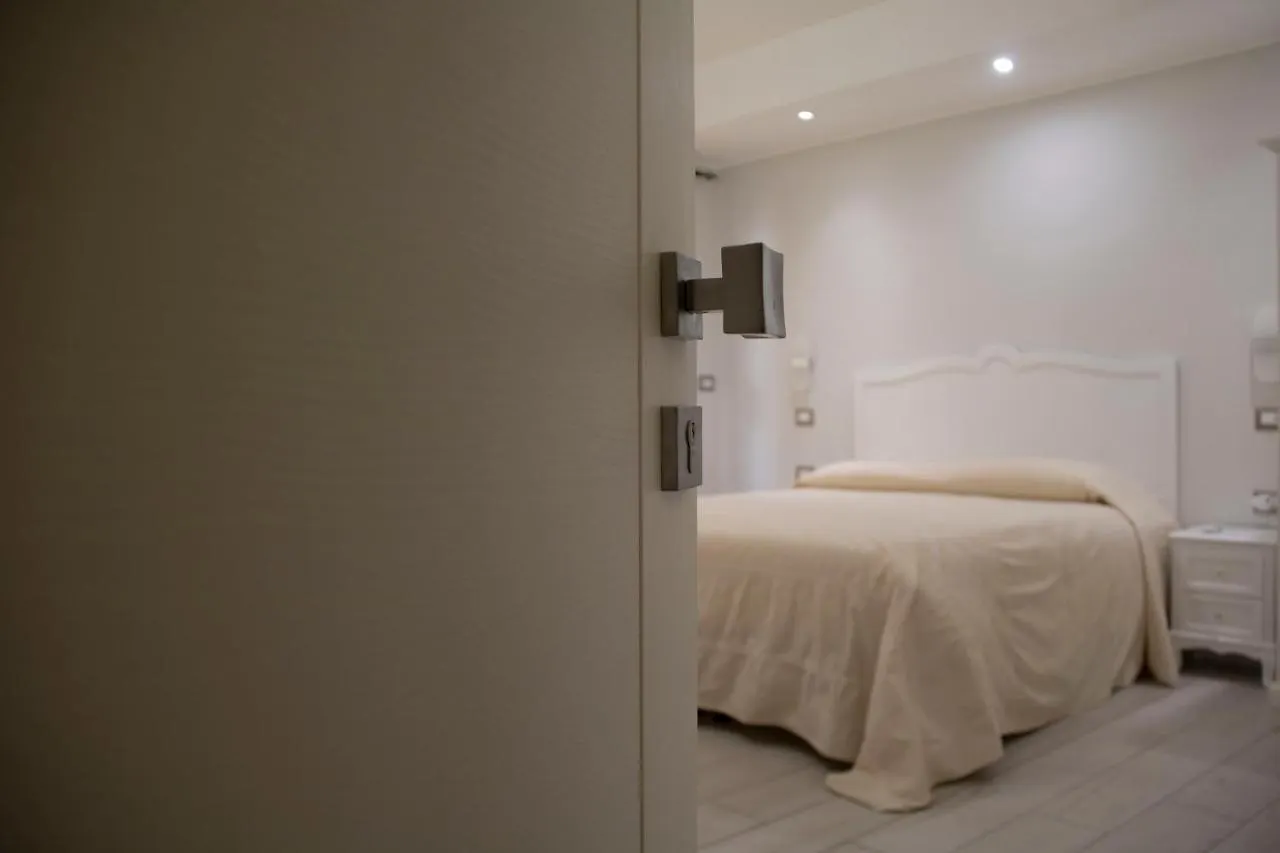 Domu Ajaju Guest House Villasimius