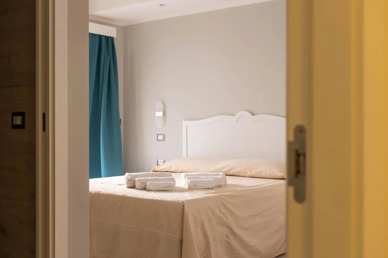 Domu Ajaju Guest House Villasimius