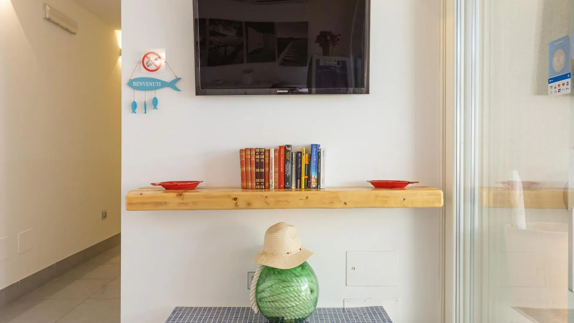 Domu Ajaju Guest House Villasimius Italy