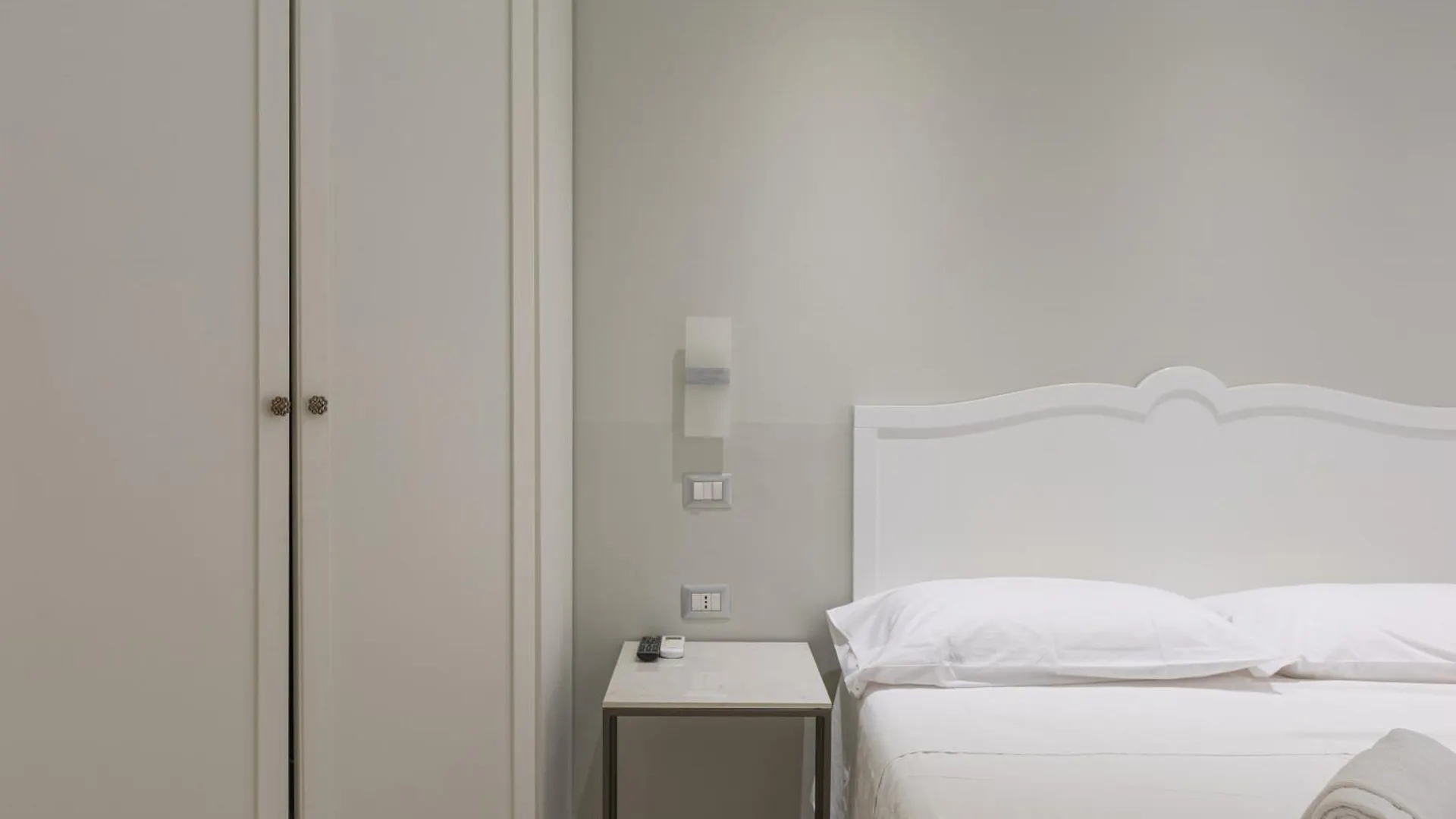 Domu Ajaju Guest House Villasimius