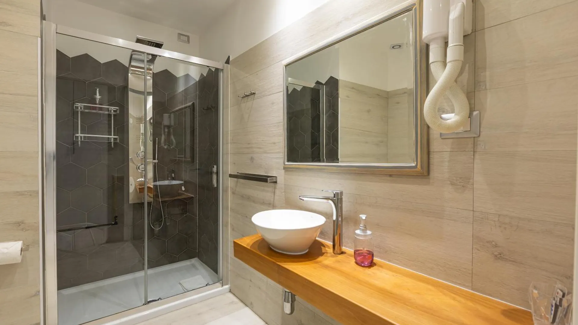 Domu Ajaju Guest House 维拉西米乌斯